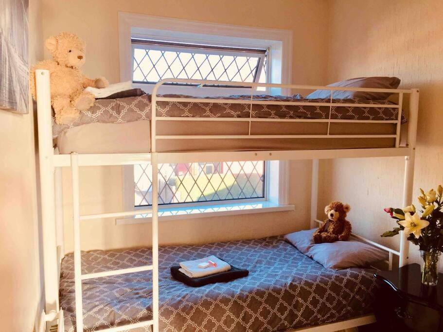 2 Bed Sleeps 6 Beach Retreat St Annes On Sea Villa ลิธึม เซนต์ แอนน์ส ภายนอก รูปภาพ
