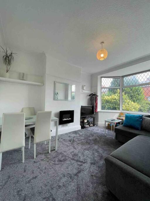 2 Bed Sleeps 6 Beach Retreat St Annes On Sea Villa ลิธึม เซนต์ แอนน์ส ภายนอก รูปภาพ