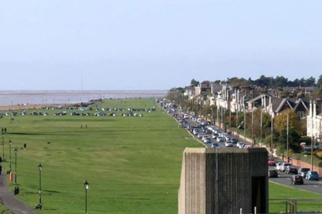 2 Bed Sleeps 6 Beach Retreat St Annes On Sea Villa ลิธึม เซนต์ แอนน์ส ภายนอก รูปภาพ